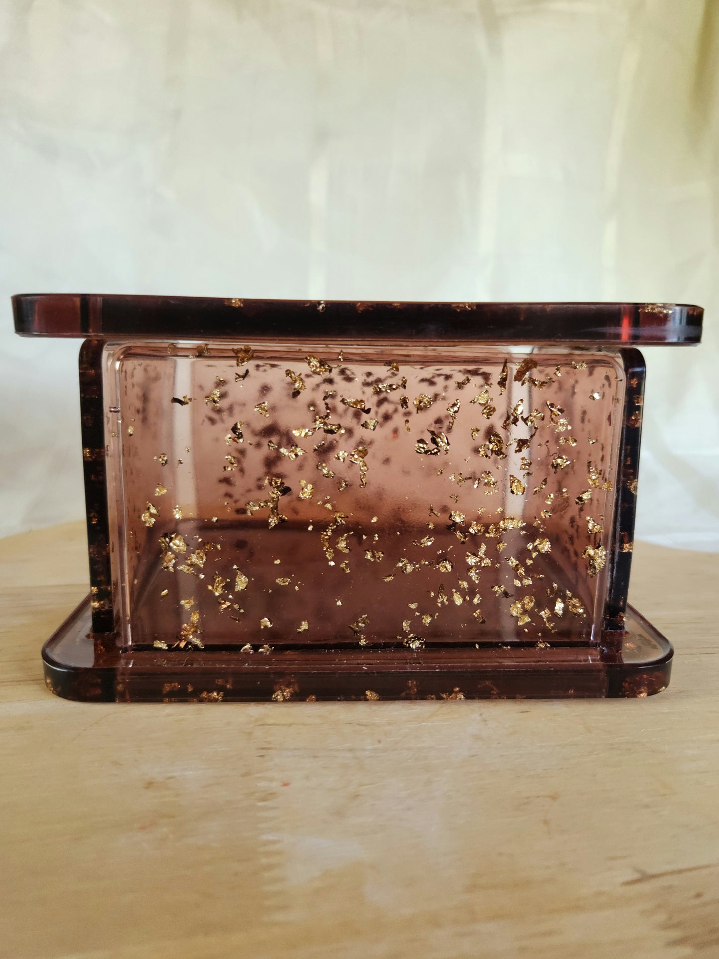 Tissue box