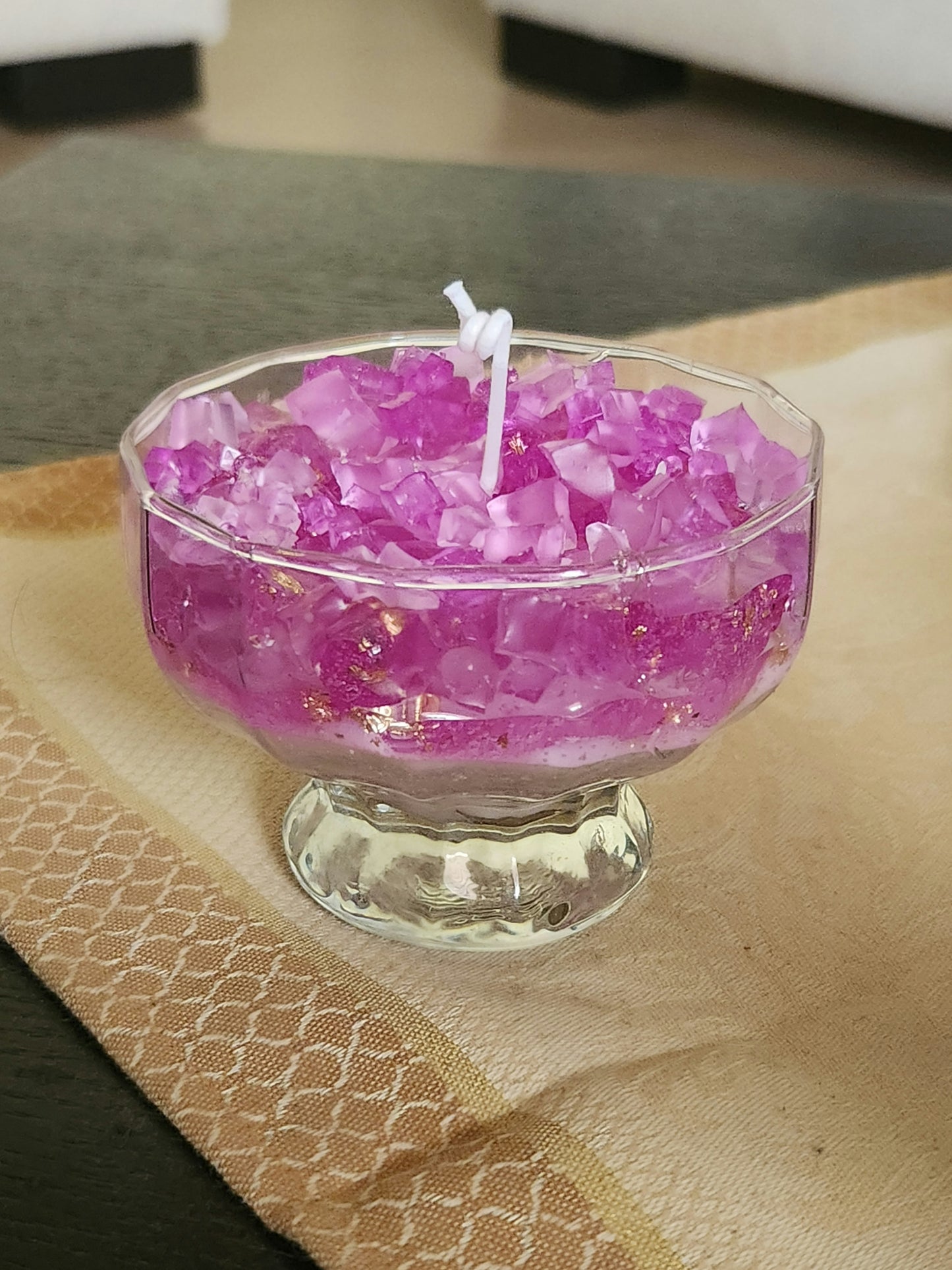 Geode in short glass candles