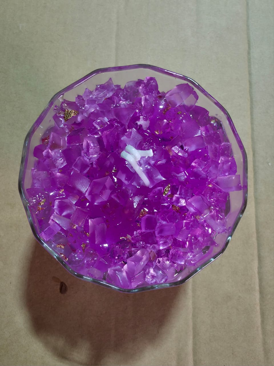 Geode in short glass candles