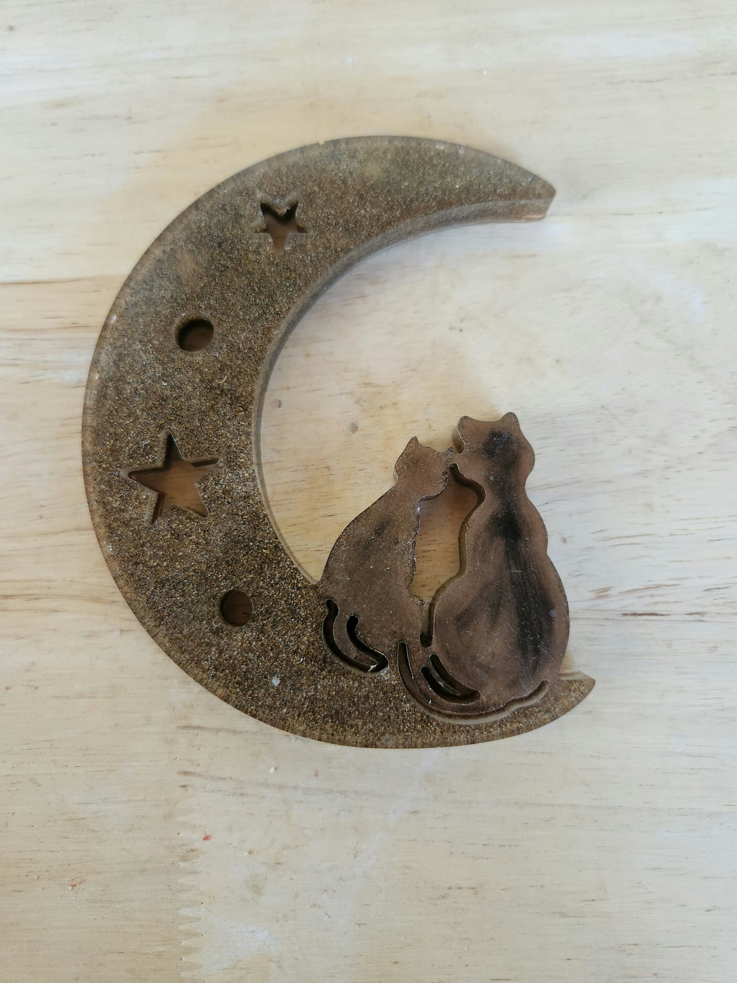 Resin Crescent Moon with Cats and Dog – A Celestial Pet Lover’s Keepsake
