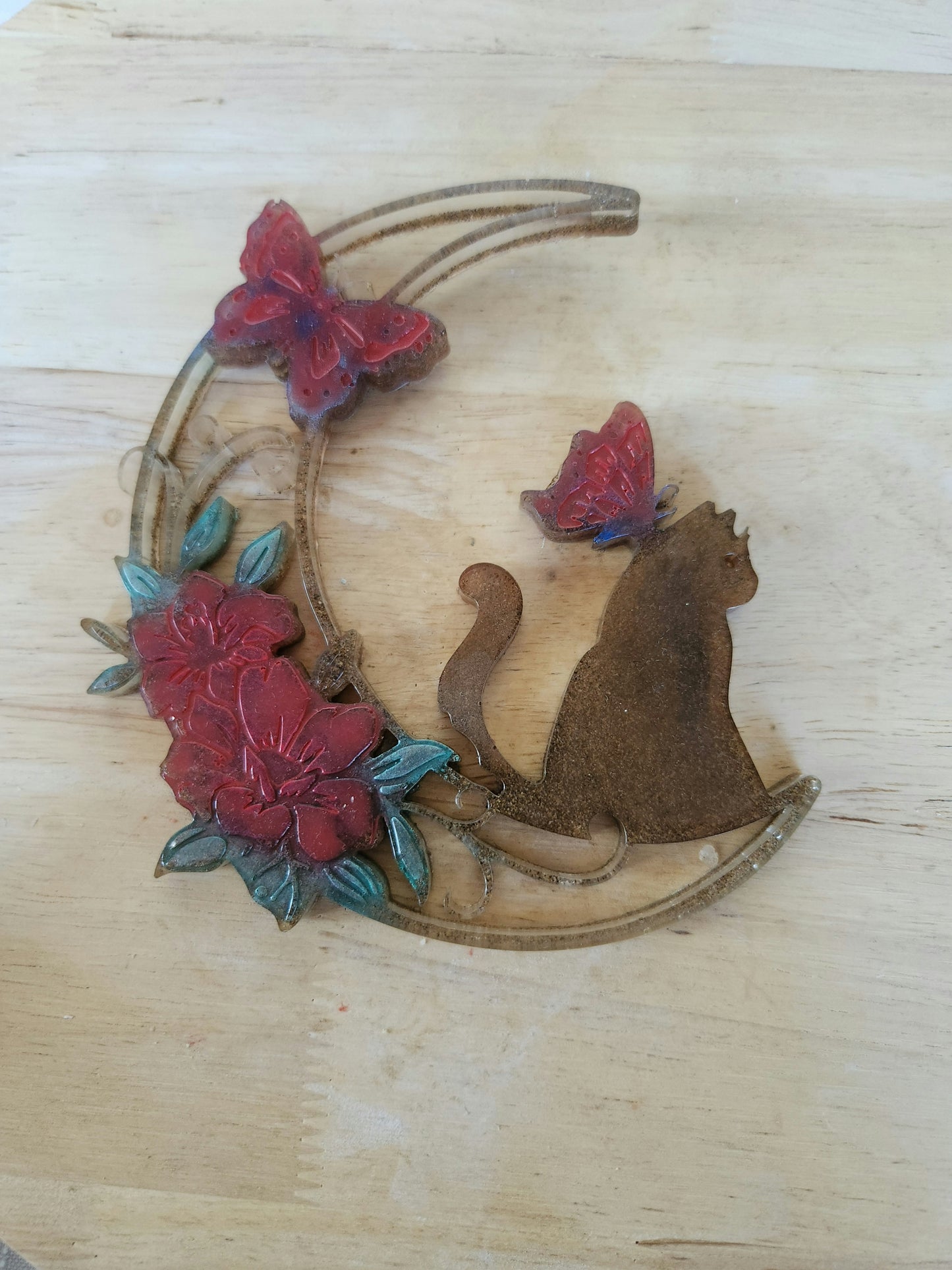 Resin Crescent Moon with Cats and Dog – A Celestial Pet Lover’s Keepsake