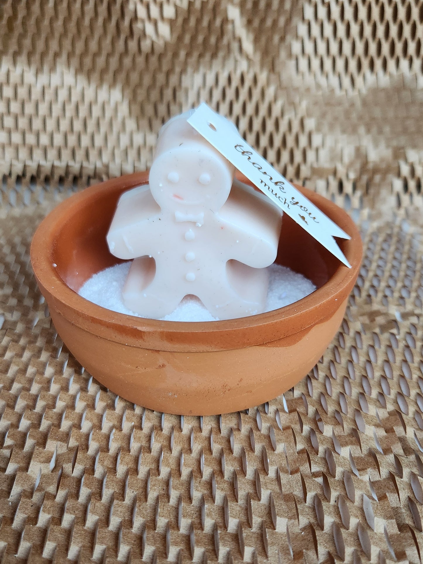 Gingerbread in icy pottery