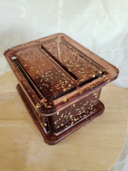 Tissue box