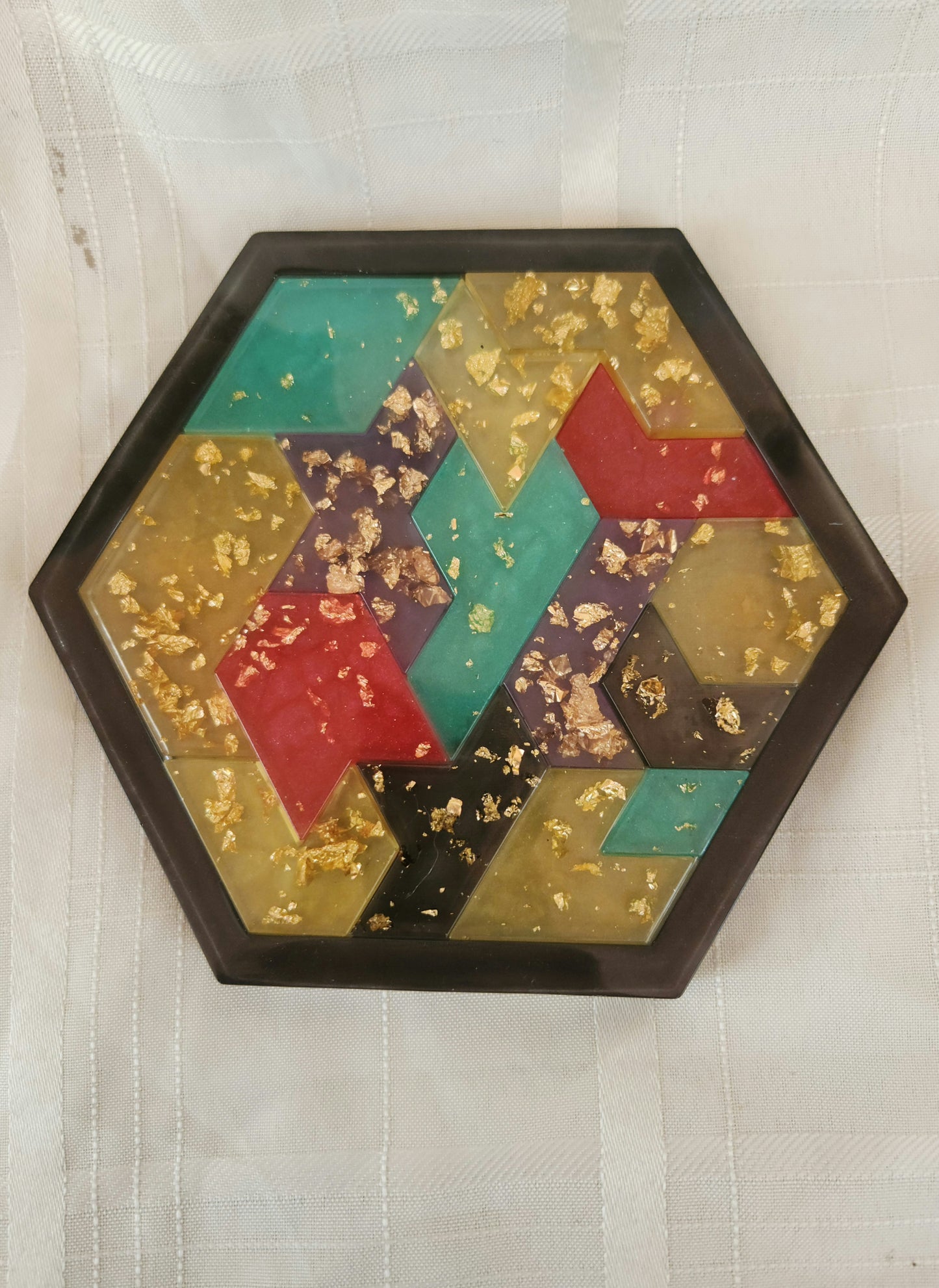 Hexagonal Geometric Resin Puzzle – Handmade Artistic Brain Teaser with Gold Flakes