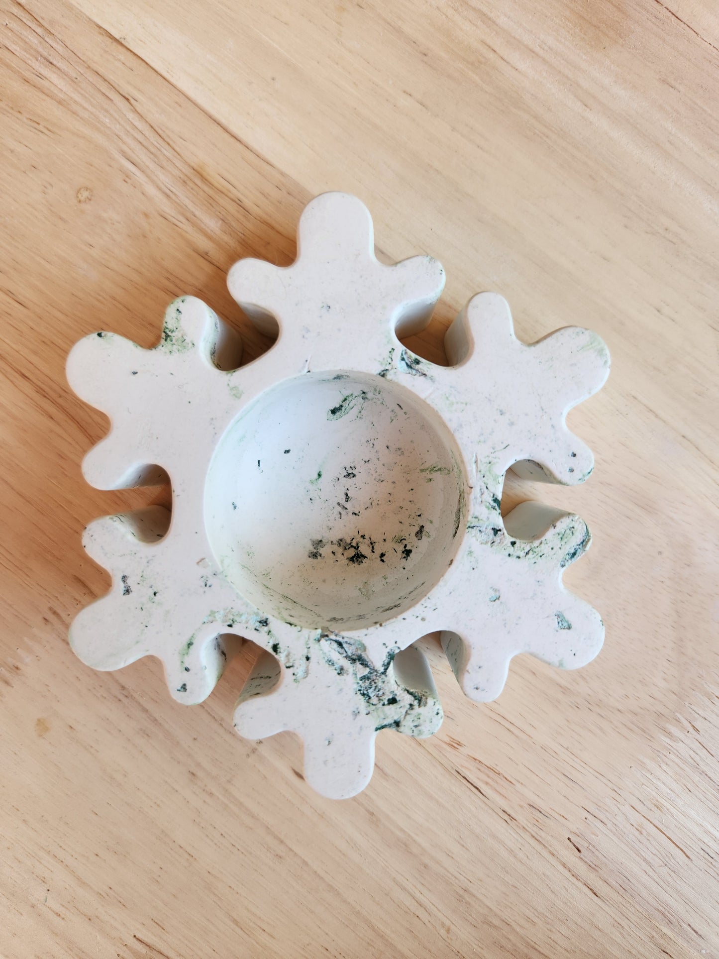 Snowflake Candle Vessel