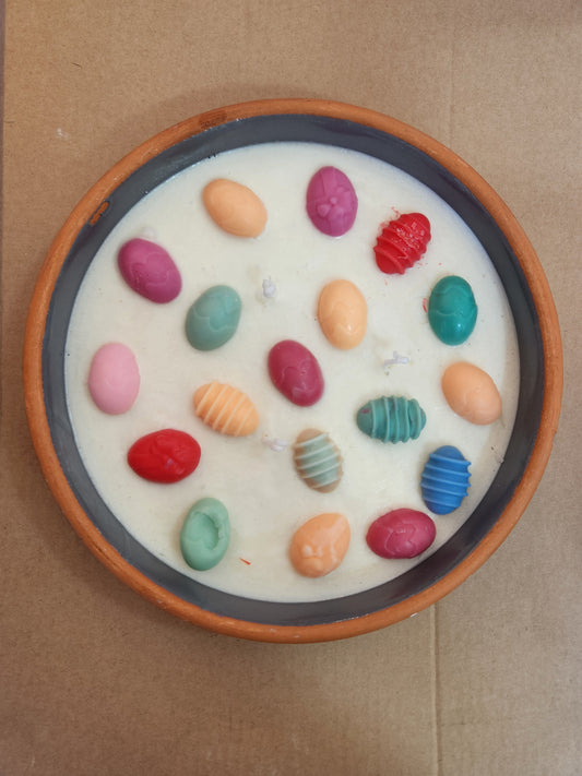 Egg Wishes – Easter Candle on Ceramic Plate