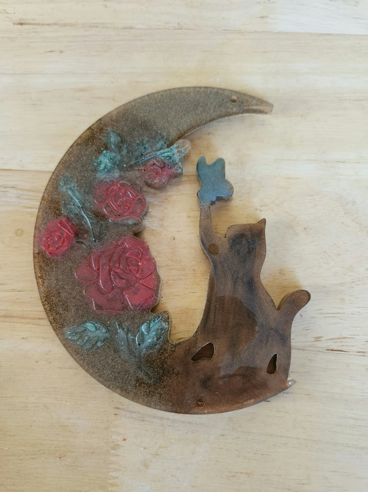 Resin Crescent Moon with Cats and Dog – A Celestial Pet Lover’s Keepsake